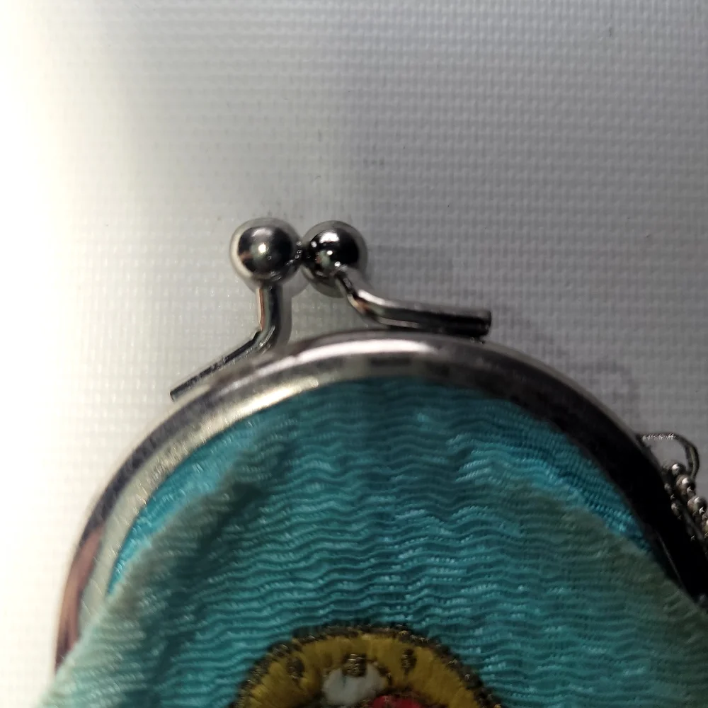 HELLO KITTY SANRIO Vintage blue key chain coin purse